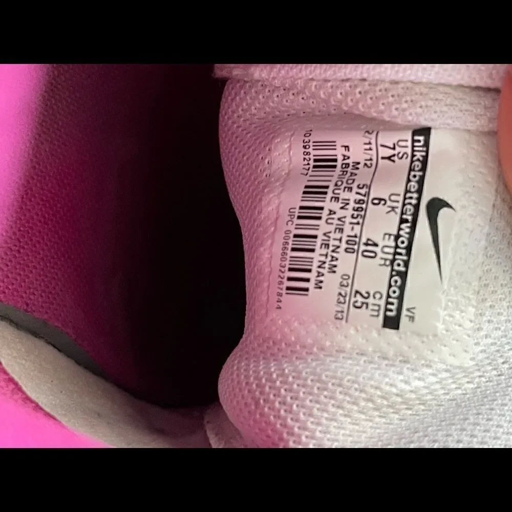 Nike Capri 3 III LT3 GS Tennis Shoe 579951-100 White Pink Girls Sz 7Y,.